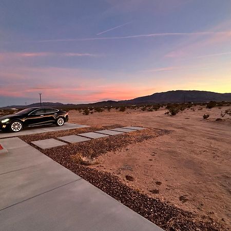 Serene Modern Home Backdoor With Great Wifi, Games, Movies, Patio Seating And Bbq Easy Access To North Joshua Tree National Park In 10 Minutes Twentynine Palms Eksteriør billede