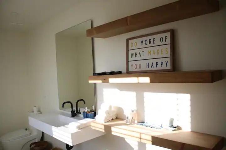 Serene Modern Home Backdoor With Great Wifi, Games, Movies, Patio Seating And Bbq Easy Access To North Joshua Tree National Park In 10 Minutes Twentynine Palms Eksteriør billede