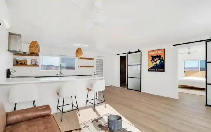 Serene Modern Home Backdoor With Great Wifi, Games, Movies, Patio Seating And Bbq Easy Access To North Joshua Tree National Park In 10 Minutes Twentynine Palms Eksteriør billede
