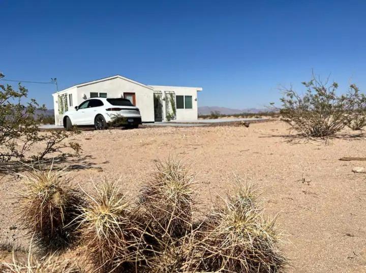 Serene Modern Home Backdoor With Great Wifi, Games, Movies, Patio Seating And Bbq Easy Access To North Joshua Tree National Park In 10 Minutes Twentynine Palms Eksteriør billede