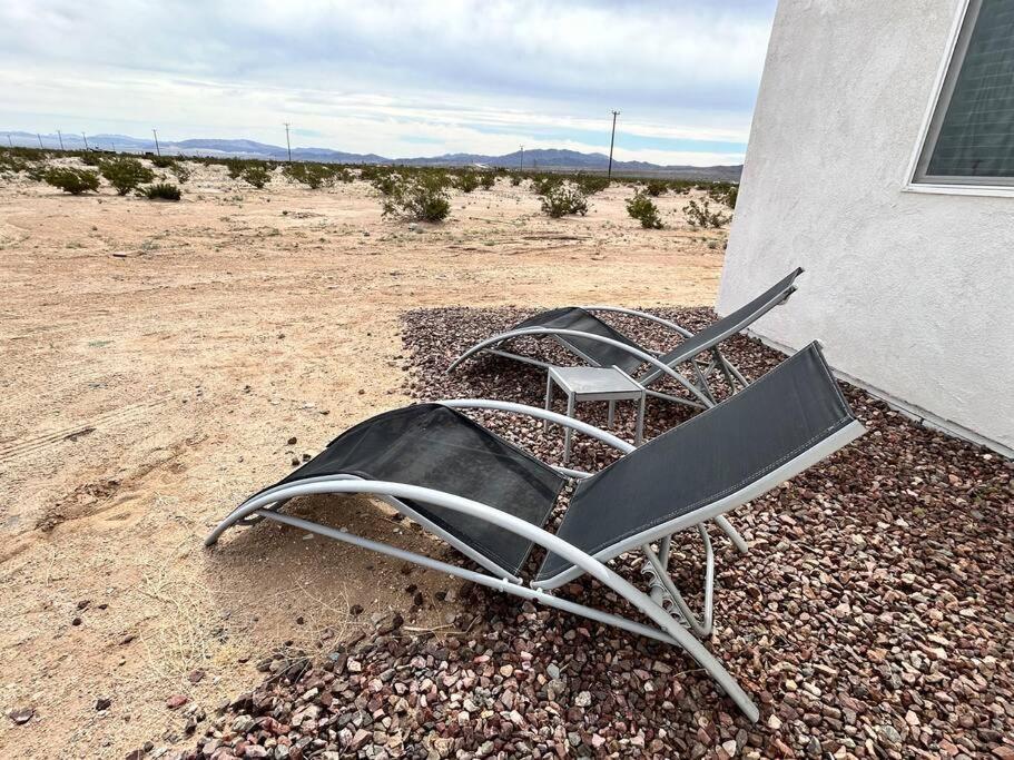 Serene Modern Home Backdoor With Great Wifi, Games, Movies, Patio Seating And Bbq Easy Access To North Joshua Tree National Park In 10 Minutes Twentynine Palms Eksteriør billede