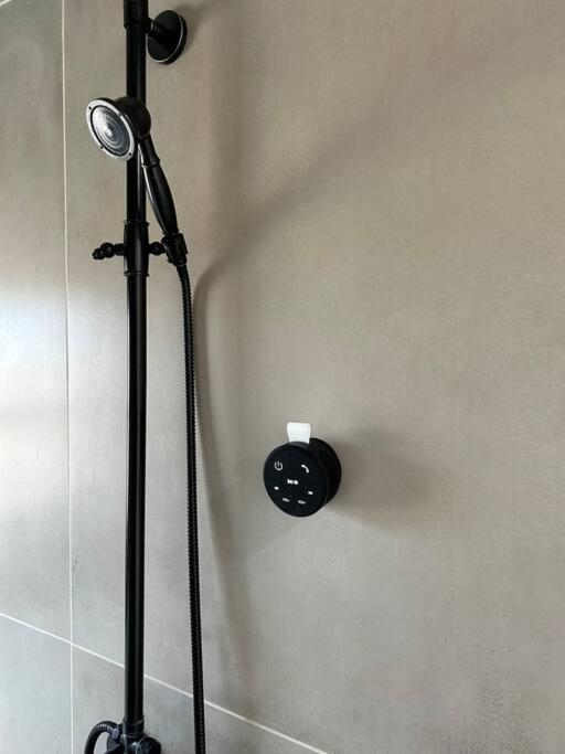Serene Modern Home Backdoor With Great Wifi, Games, Movies, Patio Seating And Bbq Easy Access To North Joshua Tree National Park In 10 Minutes Twentynine Palms Eksteriør billede